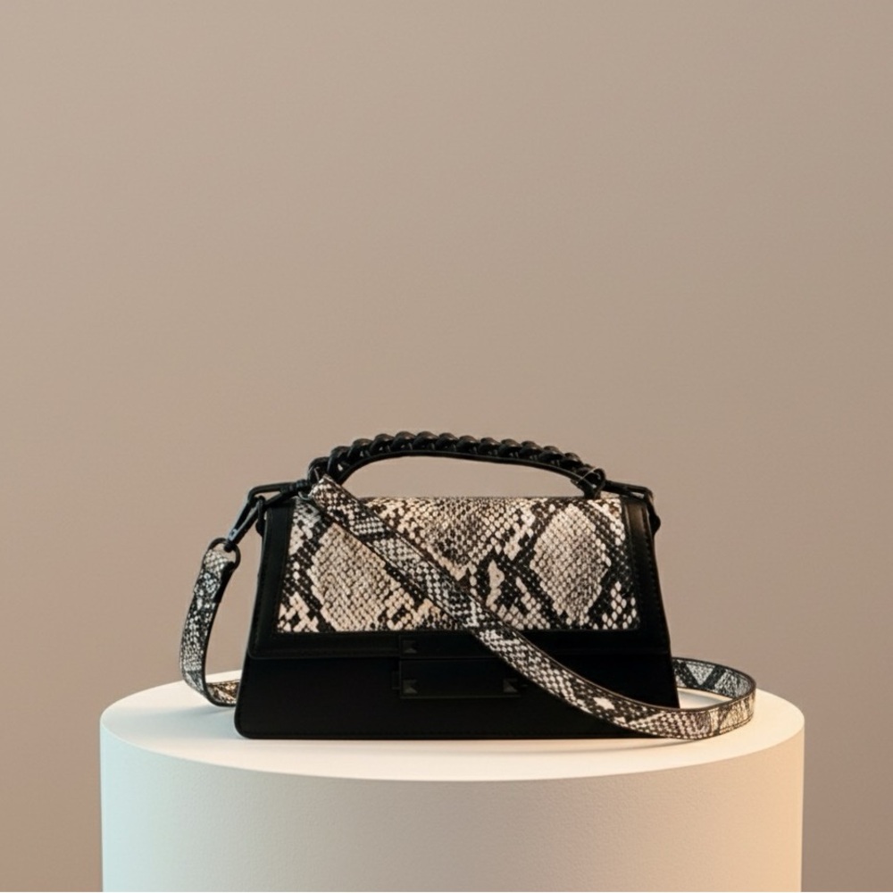 Nicole Miller Black/White Snake Print Women's Bag w/crossbody strap NWT